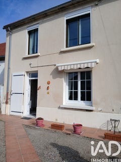 /international/fr/etroussat-auvergne-310108102504/
