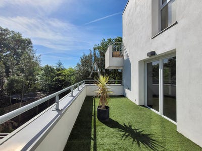 /international/fr/la-rochelle-franche-comte-310104467331/