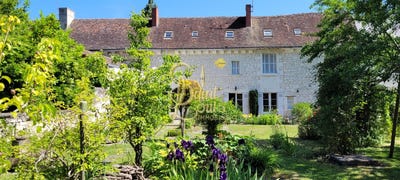 /international/fr/champigny-sur-veude-centre-val-de-loire-310098740188/