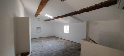 /international/fr/nizas-languedoc-roussillon-310107792398/
