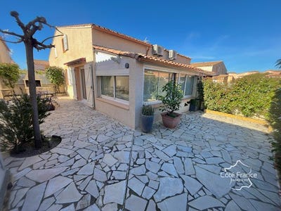 /international/fr/le-cap-d-agde-languedoc-roussillon-310108306873/