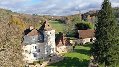 /international/fr/saint-crepin-d-auberoche-aquitaine-310106577136/
