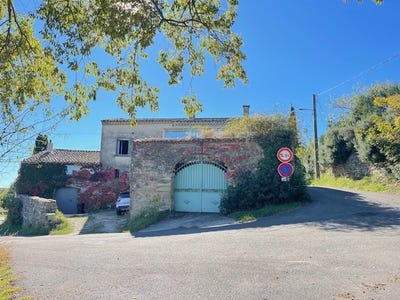 /international/fr/montaren-et-saint-mediers-languedoc-roussillon-310104344341/