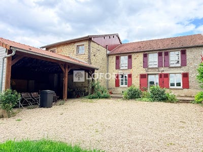 /international/fr/cornay-ardennes-310108263985/