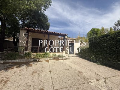 /international/fr/les-angles-languedoc-roussillon-310108317684/