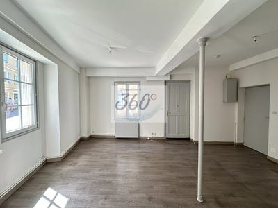 /international/fr/cluny-burgundy-310106808741/