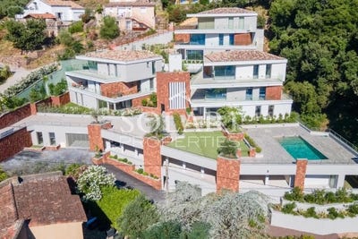 /international/fr/les-adrets-de-l-esterel-provence-alpes-cote-d-azur-310100828077/