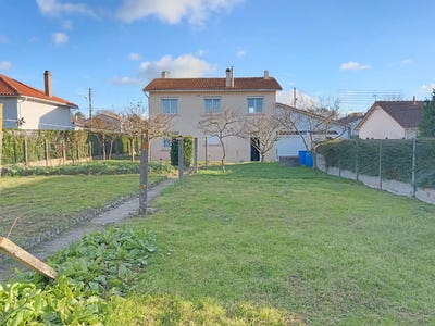 /international/fr/bressuire-charente-310103792935/