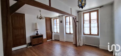 /international/fr/villeneuve-sur-yonne-burgundy-310100886722/