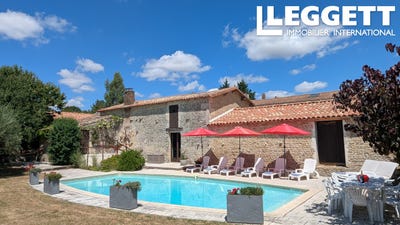 /international/fr/saint-christophe-sur-roc-charente-310101032918/