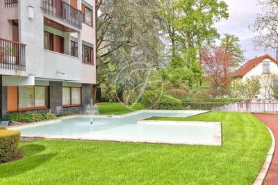 /international/fr/la-celle-saint-cloud-ile-de-france-310099615223/