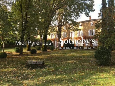 /international/fr/castres-midi-pyrenees-310106158884/