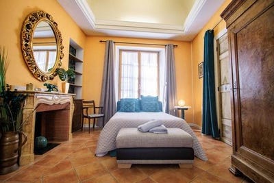 /international/fr/limoux-languedoc-roussillon-120095662547/?lang=id