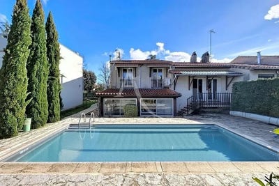 /international/fr/castelginest-midi-pyrenees-310105943523/