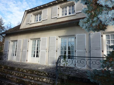 /international/fr/montmorillon-charente-310108184076/