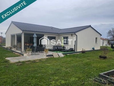 /international/fr/saint-privat-en-perigord-aquitaine-120097556668/