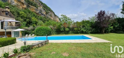 /international/fr/la-roque-gageac-aquitaine-310099740244/
