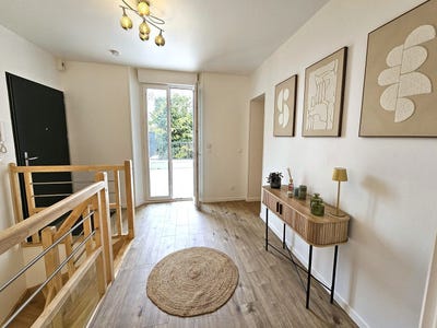 /international/fr/4-rue-henri-laire-94480-ablon-sur-seine-france-ablon-sur-seine-ile-de-france-310097548057/