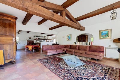 /international/fr/grasse-provence-alpes-cote-d-azur-310120049778/