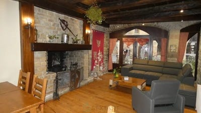 /international/fr/cordes-sur-ciel-midi-pyrenees-120095674511/?lang=en