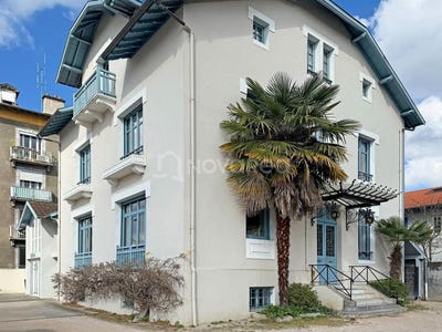 /international/fr/pau-aquitaine-310108264373/