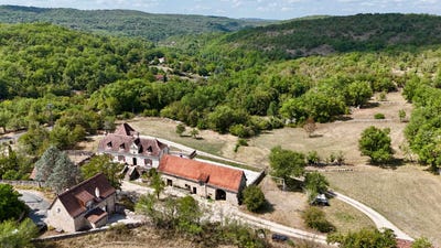/international/fr/calvignac-midi-pyrenees-310119799298/