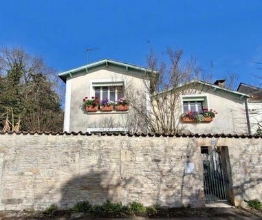 /international/fr/saint-symphorien-charente-310106138428/