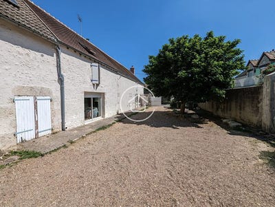 /international/fr/villerbon-centre-val-de-loire-310107474442/