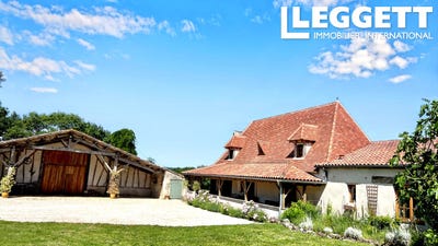 /international/fr/lauzun-aquitaine-310108319341/