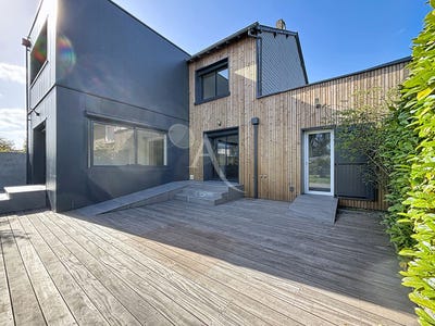 /international/fr/angers-pays-de-la-loire-310109199836/