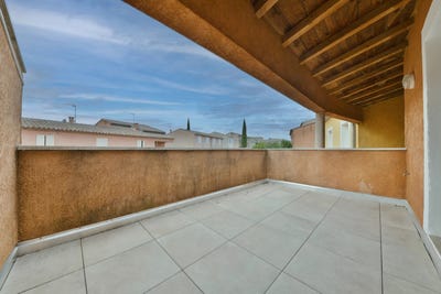 /international/fr/uzes-aquitaine-310101864026/