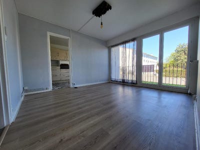 /international/fr/la-rochelle-franche-comte-310100857659/