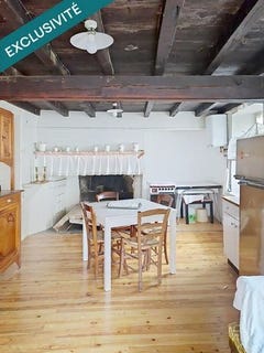 /international/fr/querigut-midi-pyrenees-310107977326/