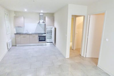 /international/fr/pezenas-languedoc-roussillon-310108928401/