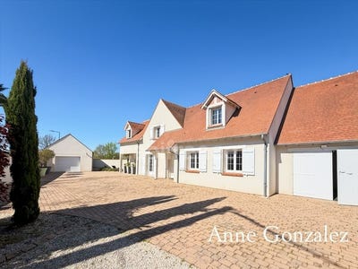 /international/fr/orleans-centre-val-de-loire-310108377453/