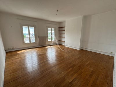 /international/fr/blois-centre-val-de-loire-310104473709/