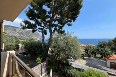 /international/fr/mer-deze-eze-provence-alpes-cote-d-azur-310100733420/
