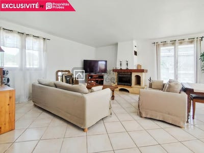 /international/fr/roques-midi-pyrenees-310107600355/