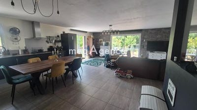 /international/fr/bouaye-pays-de-la-loire-310119428607/