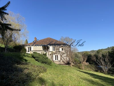 /international/fr/chancelade-aquitaine-310119867966/