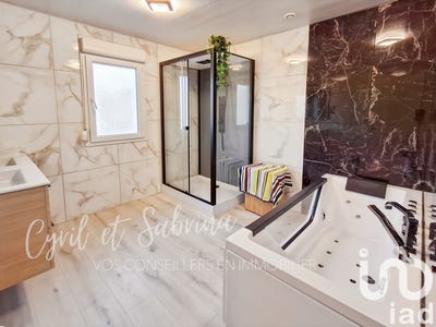 /international/fr/le-thillot-burgundy-310098143370/