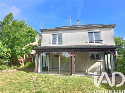 /international/fr/chateau-renault-centre-val-de-loire-310104113889/