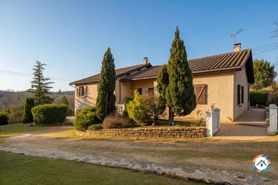 /international/fr/gleize-rhone-310105433677/