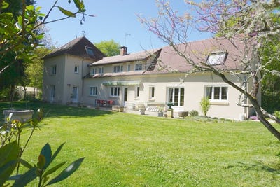 /international/fr/paray-le-monial-burgundy-310107793698/