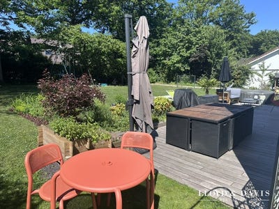 /international/fr/chevreuse-ile-de-france-310108367766/