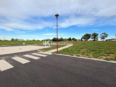 /international/fr/l-isle-jourdain-charente-310108460184/