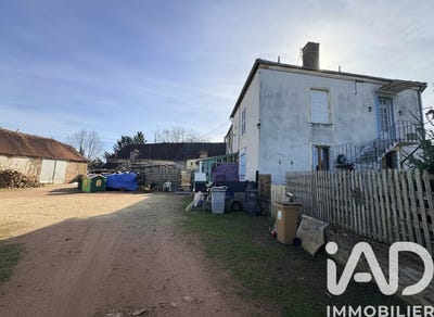 /international/fr/ainay-le-chateau-auvergne-310107017868/