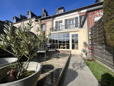 /international/fr/la-riviere-saint-sauveur-la-basse-normandie-310106289579/