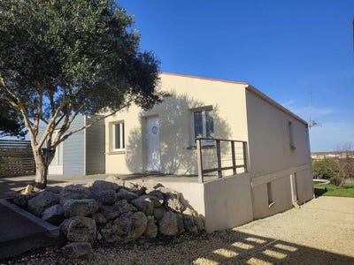 /international/fr/port-des-barques-charente-310103667180/