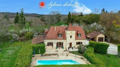 /international/fr/saint-laurent-la-vallee-aquitaine-310106488378/